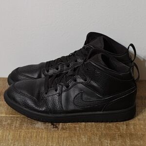 Jordan 1 Mid 'Triple Black Tumbled Leather' (PS) Kid's Size 3Y